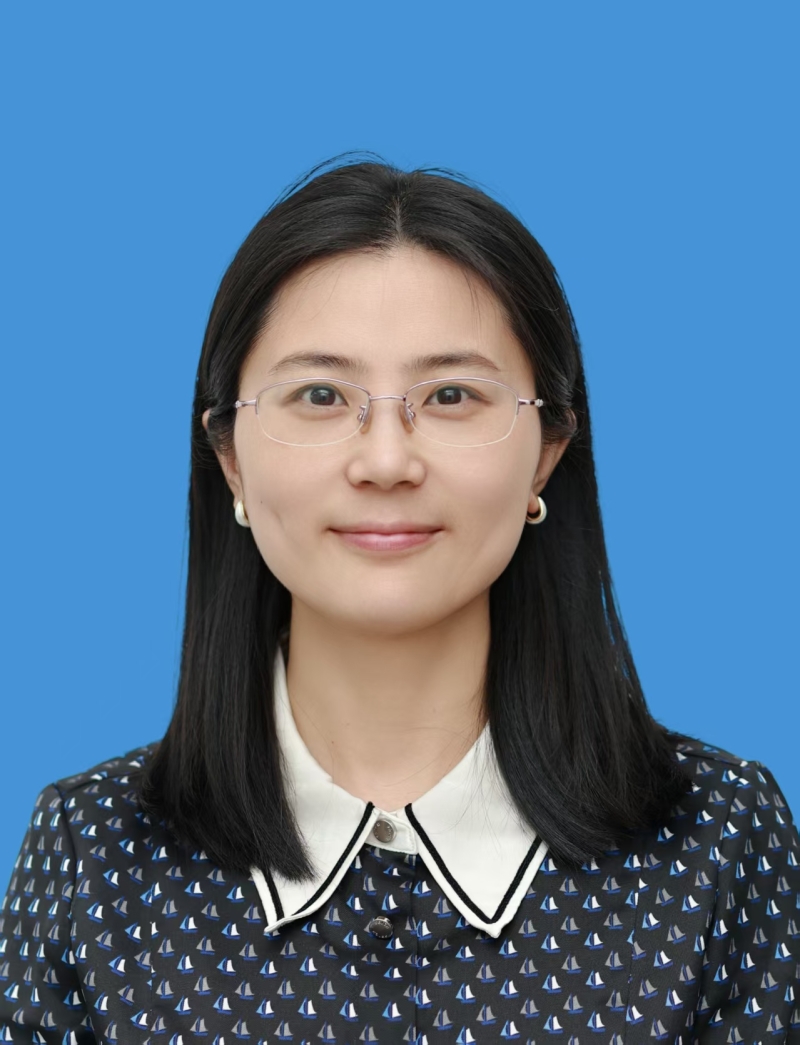 曾艳.jpg